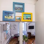 Amazing Camões Apartment - Chiado, Lisbon